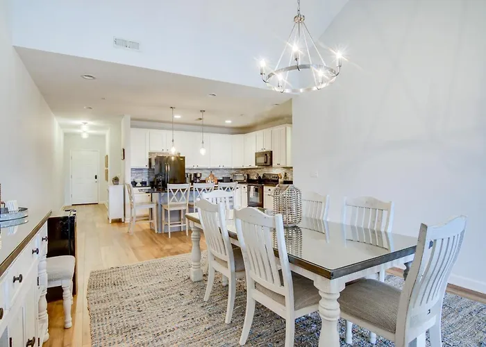 Holiday home Walk To Boardwalk! Ocean Coastal Gem W/ Deck *