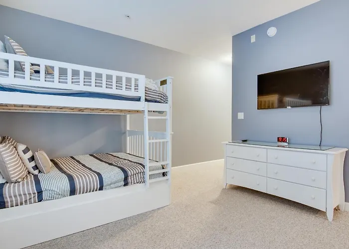 Holiday home Walk To Boardwalk! Ocean Coastal Gem W/ Deck