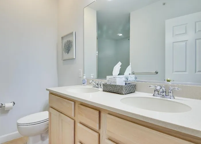 Walk To Boardwalk! Ocean Coastal Gem W/ Deck
